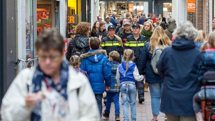 Rotterdam - Politie zoekt getuigen van overval beautysalon Rotterdam